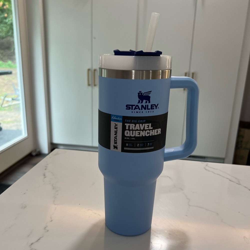 Stanley Adventure Quencher 40oz NWT